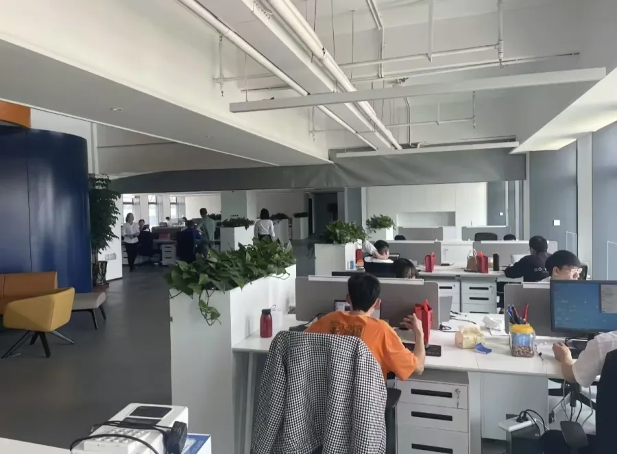 SUJIN office and technical support team